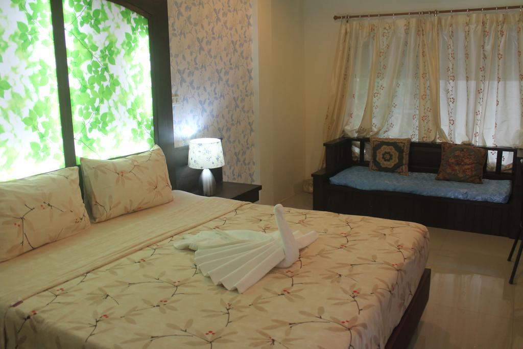 Huen Chan Thip Chiang Rai Exteriör bild